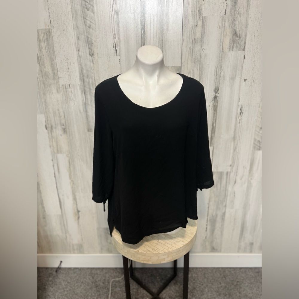 Black blouse 
